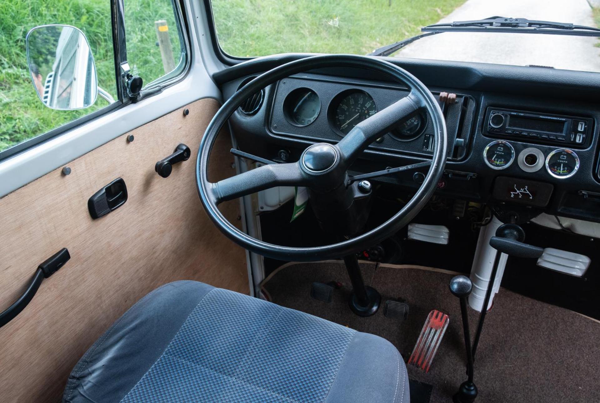 Retro Vw Kombi T2 Campervan L'Hospitalet de Llobregat Bagian luar foto